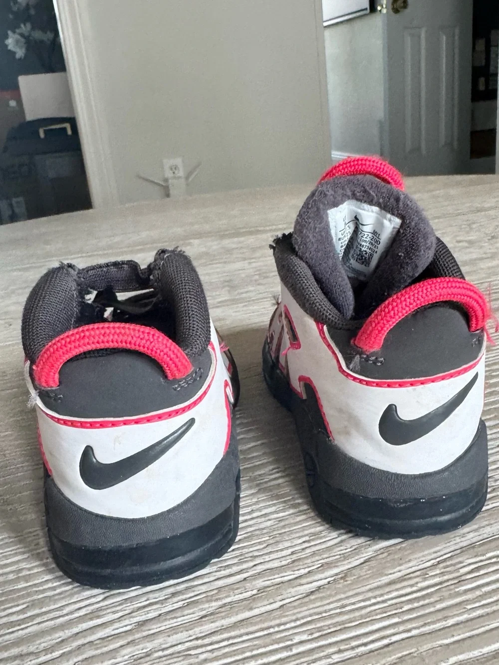 Nike Air Kids high top sneakers, 8c